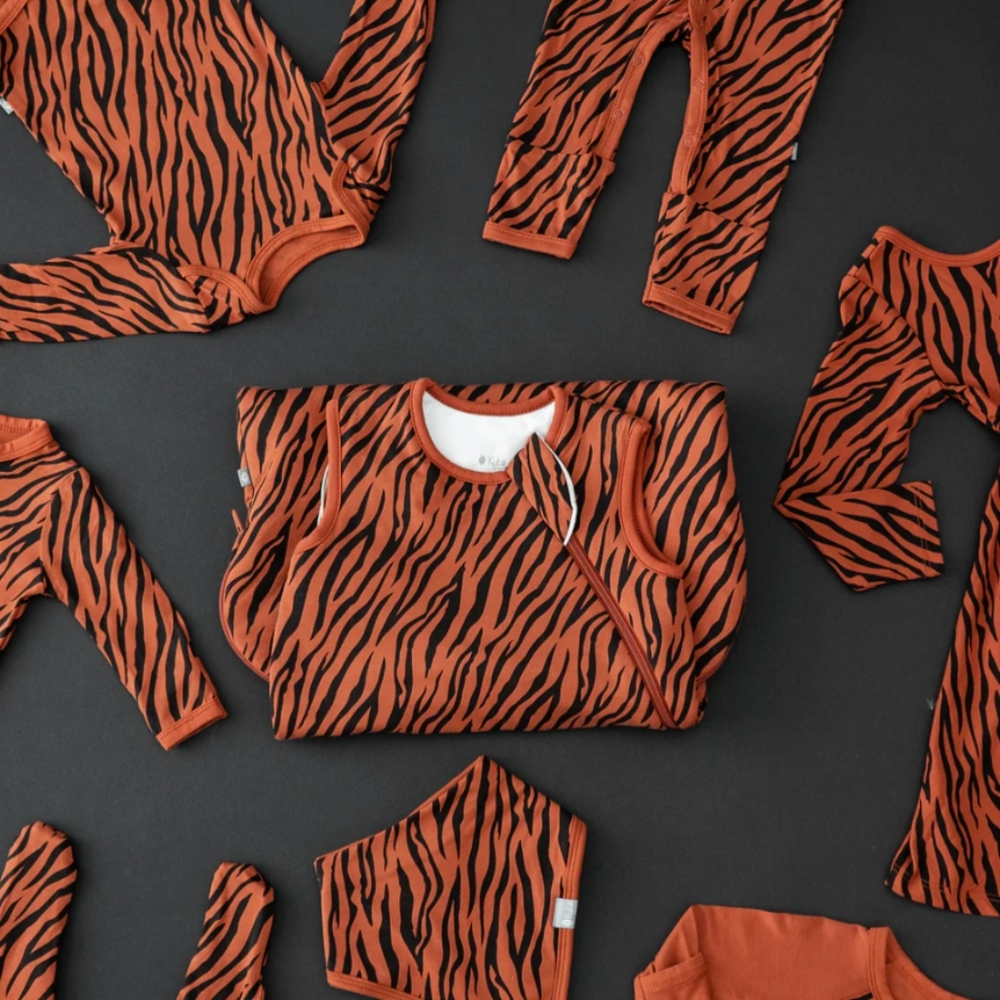 Kyte Jogger Set In Rust Tiger - Picture 5 of 5